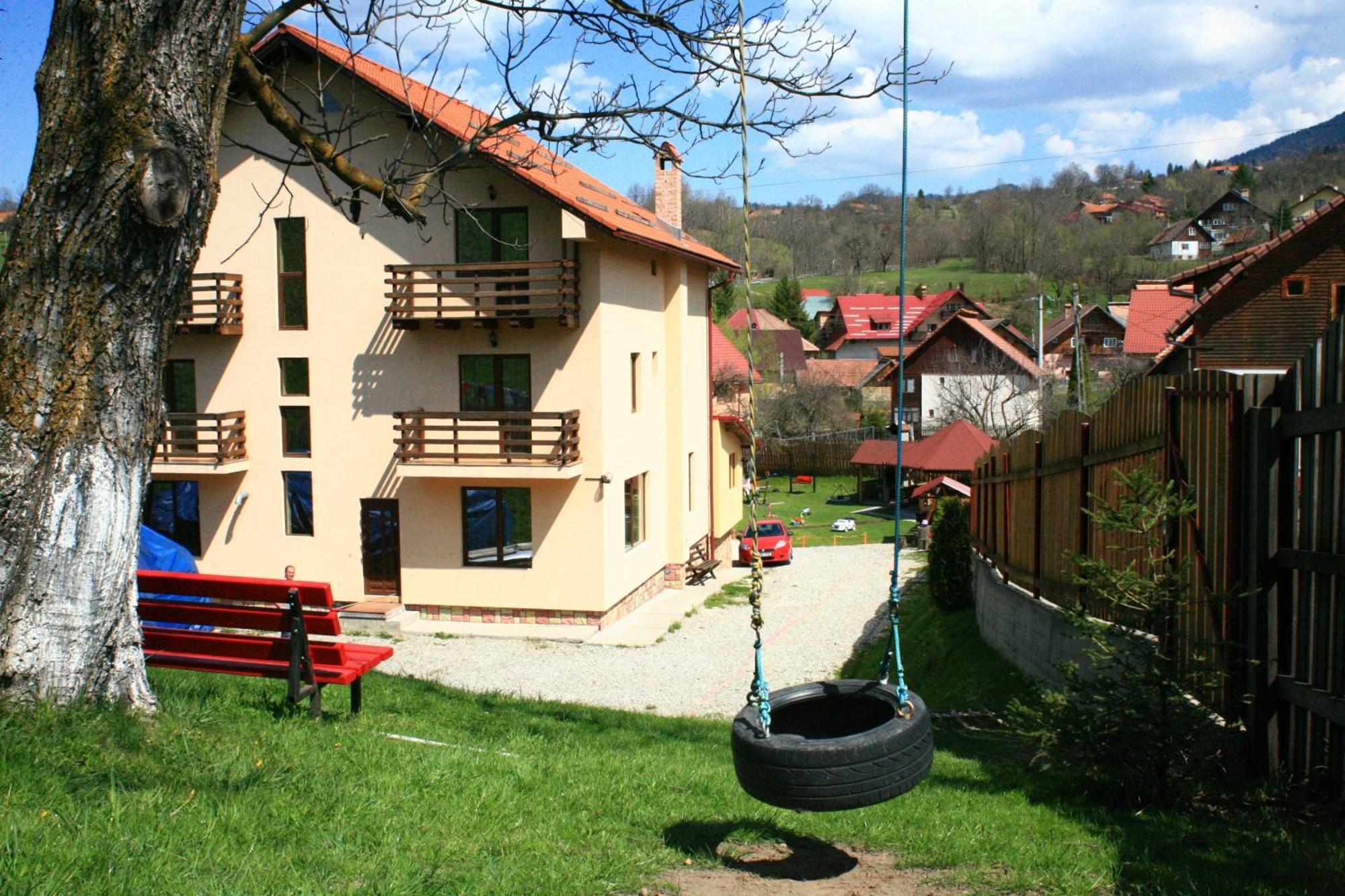 Pensiunea Sarah Bran Бран Экстерьер фото