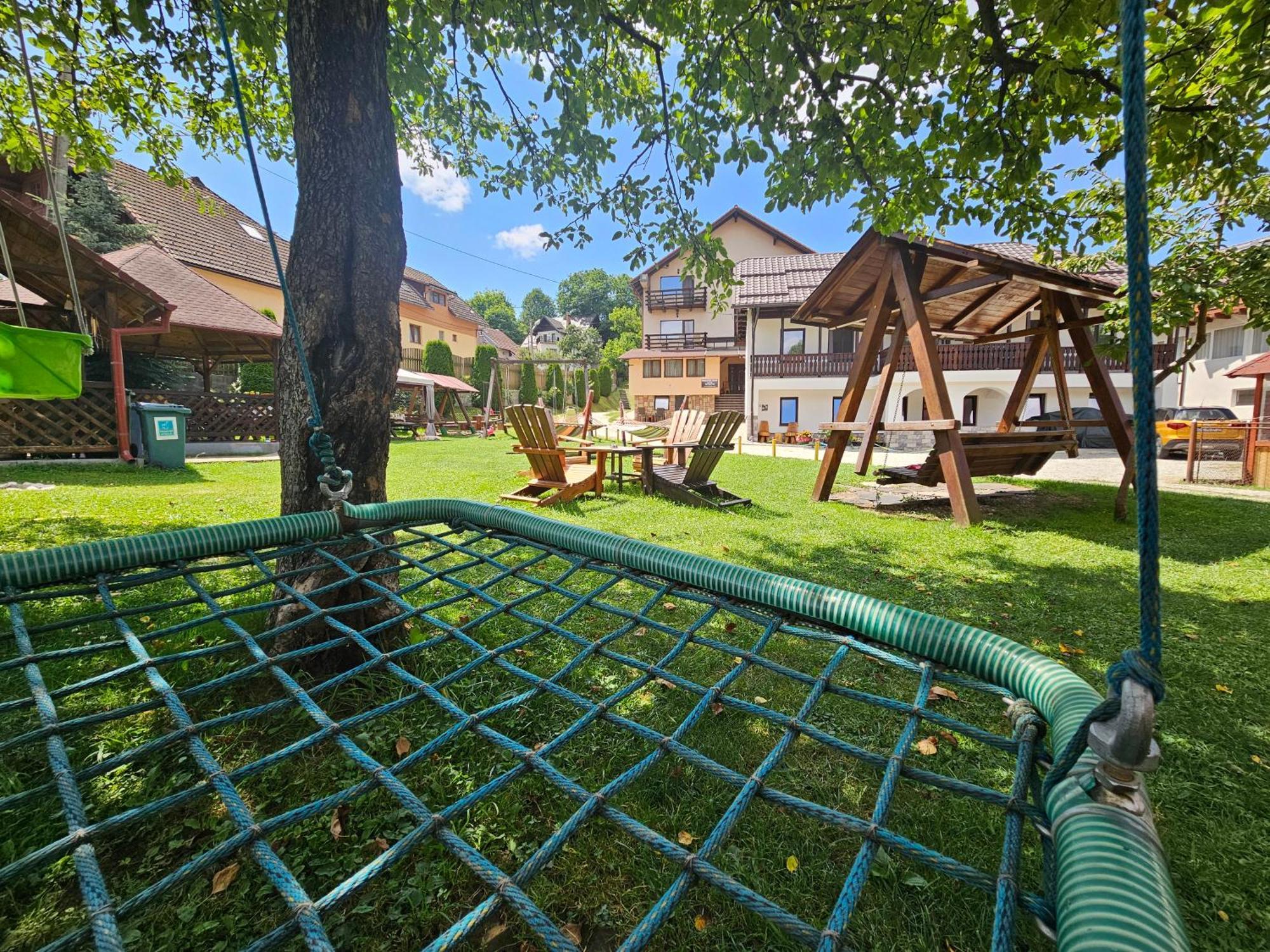 Pensiunea Sarah Bran Бран Экстерьер фото