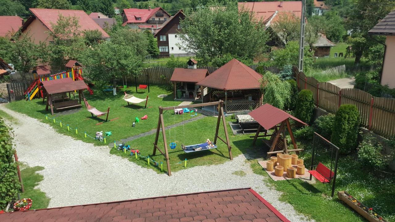 Pensiunea Sarah Bran Бран Экстерьер фото